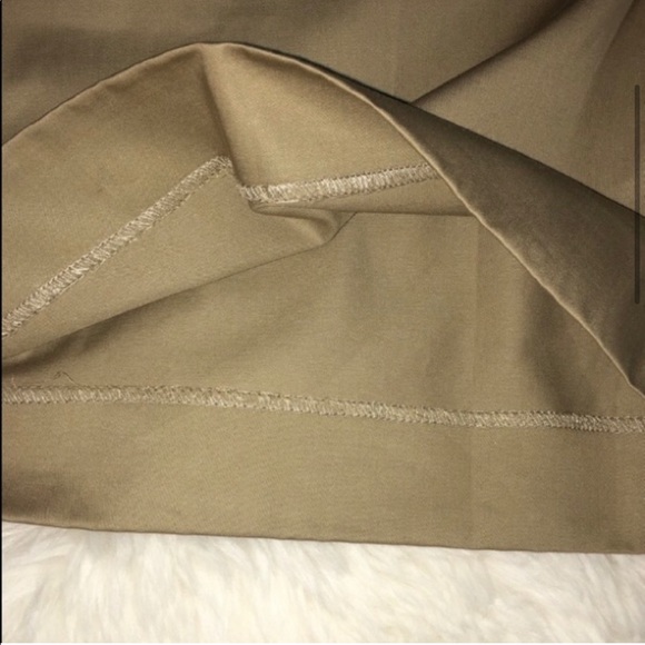 Theory Khaki Shorts - Picture 4 of 10